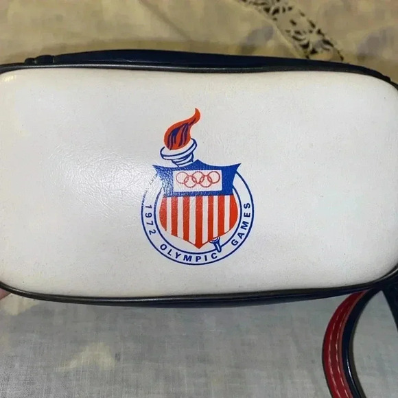 Kodak vintage 1972 Olympic games camera case. - Picture 3 of 6